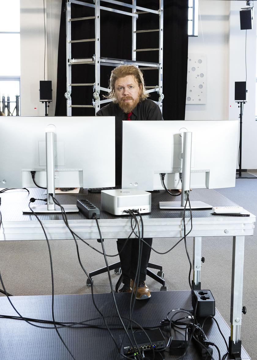 ligetizentrum@blurrededges