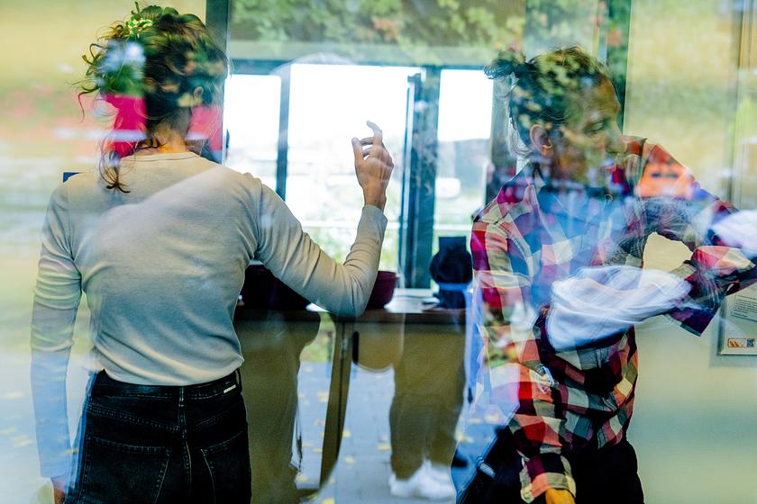 Jenseits der Grenzen / Beyond Borders