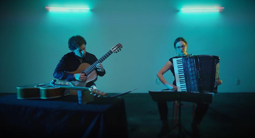 The Sound of Guernica, Von Krieg und Hoffnung