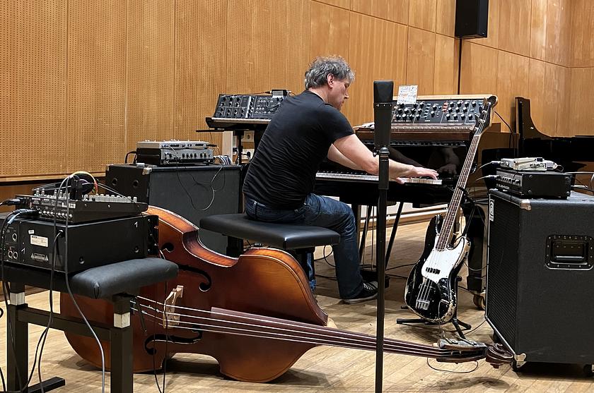 tunes + pieces von Wolfram Simon