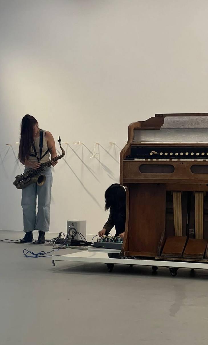 Foley Function / passing by sound between