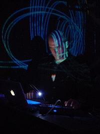 Hamburger Klangwerktage: Kim Cascone »The Grain of the Auditory Field«