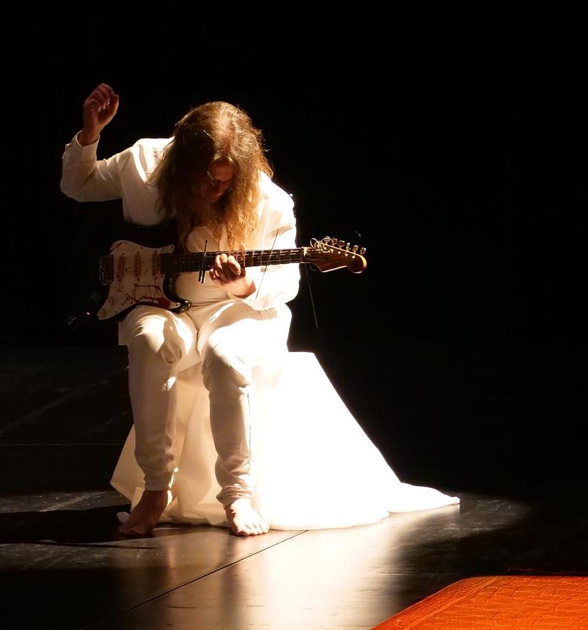 Workshop - Vietnamese guitar with Prof. Stefan Östersjö